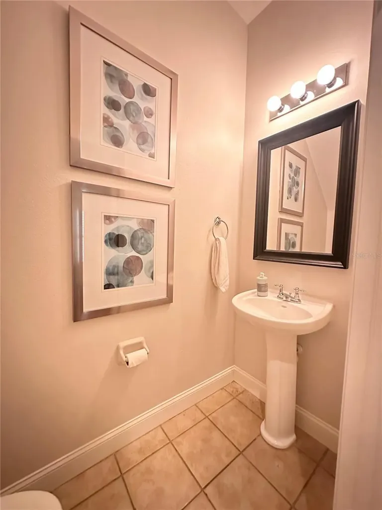 2303 Kensington Garden Lane Tampa FL 33609