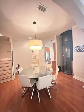 2303 Kensington Garden Lane Tampa FL 33609