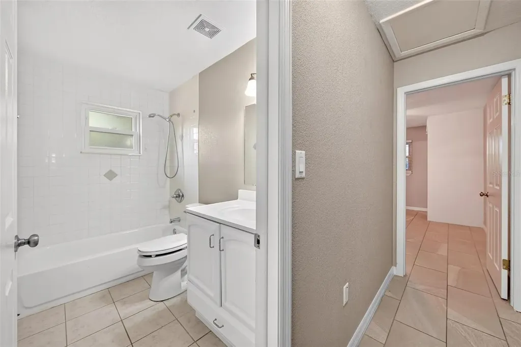610 W Maud Street Tavares FL 32778