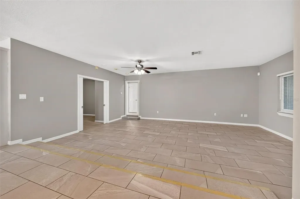 610 W Maud Street Tavares FL 32778