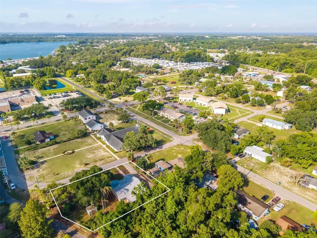 610 W Maud Street Tavares FL 32778