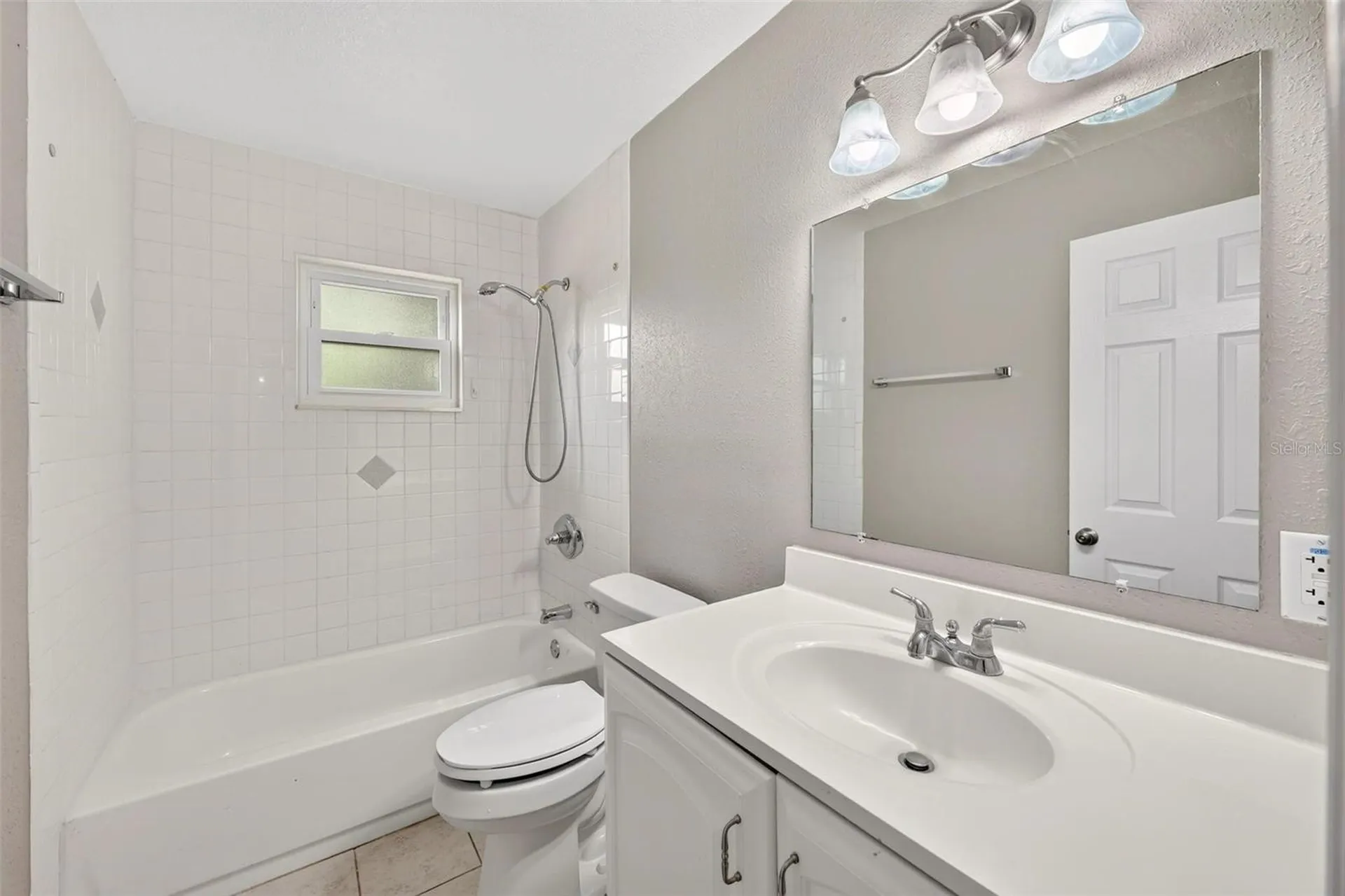 610 W Maud Street Tavares FL 32778