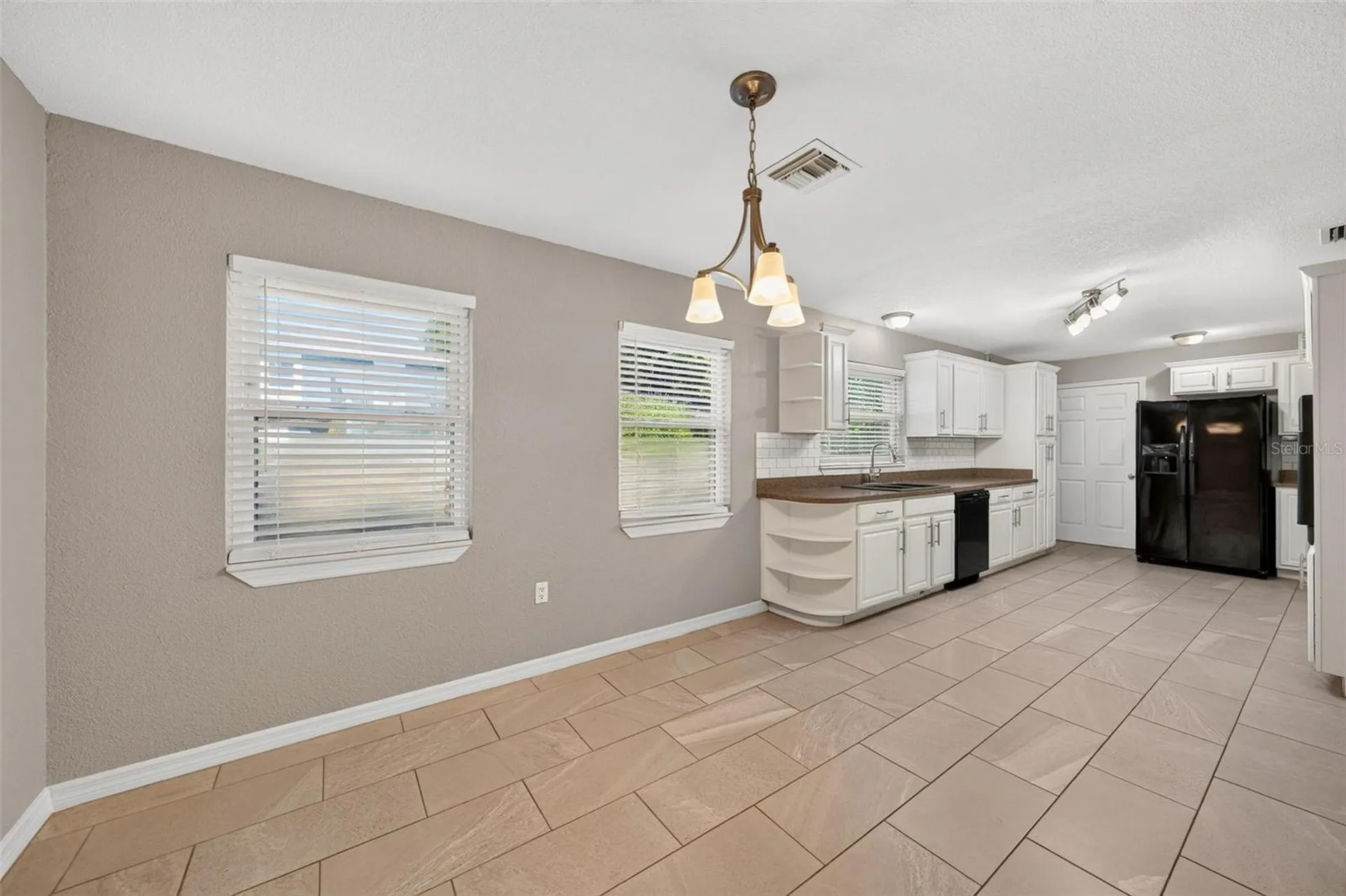 610 W Maud Street Tavares FL 32778
