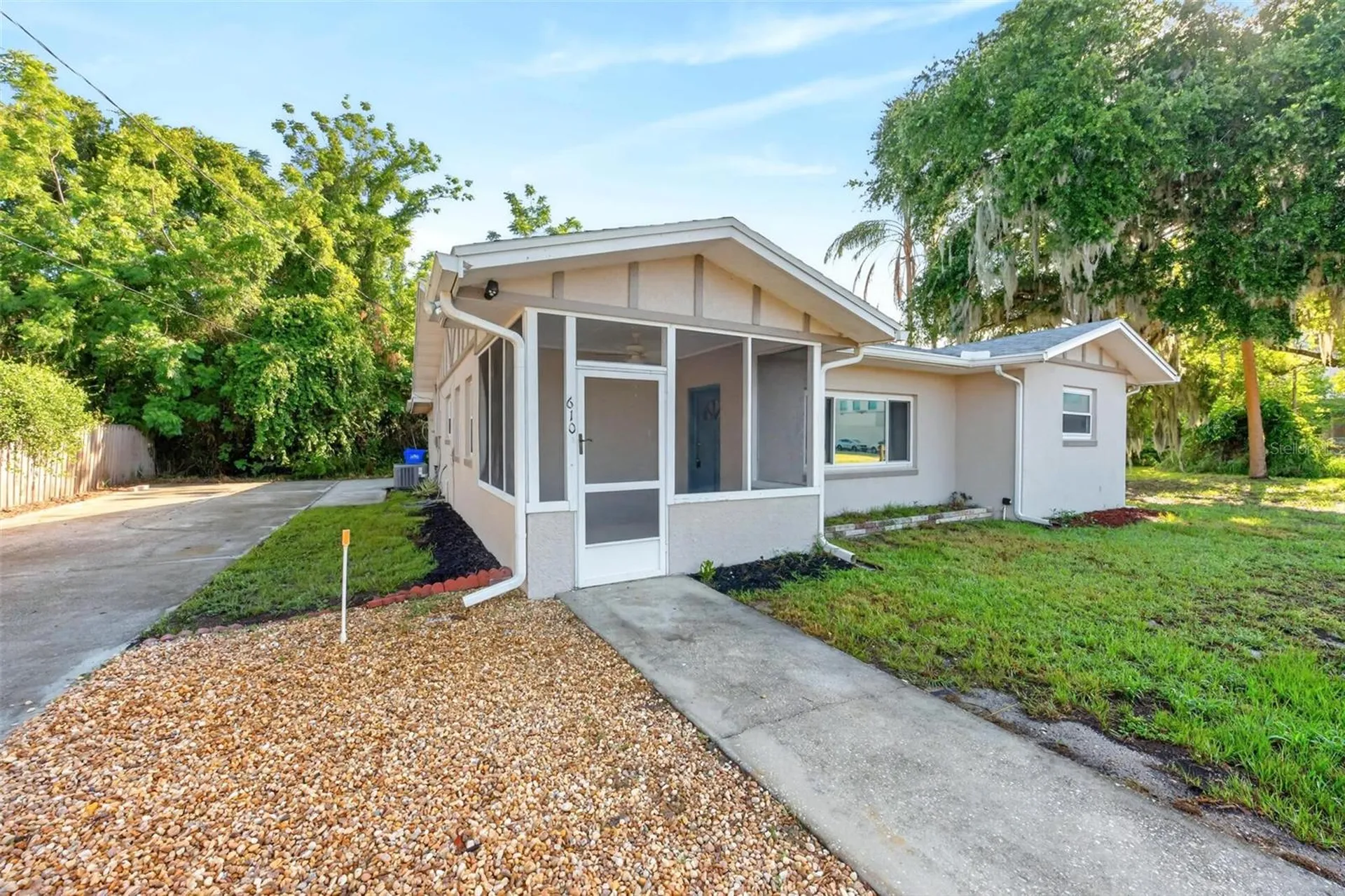 610 W Maud Street Tavares FL 32778