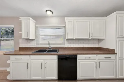 610 W Maud Street Tavares FL 32778