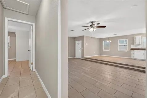610 W Maud Street Tavares FL 32778