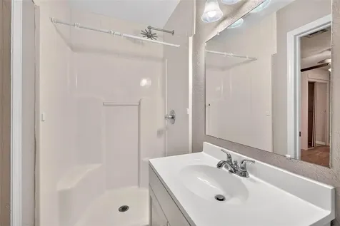 610 W Maud Street Tavares FL 32778