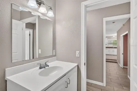 610 W Maud Street Tavares FL 32778