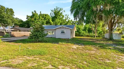 610 W Maud Street Tavares FL 32778