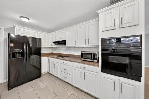610 W Maud Street Tavares FL 32778