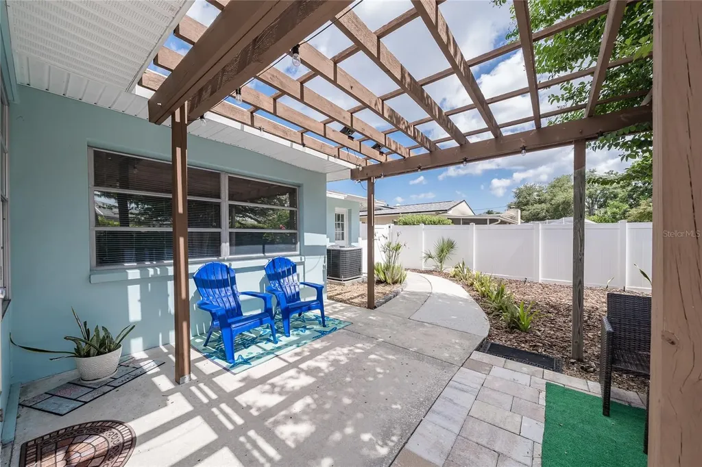 2063 Dunston Cove Road Clearwater FL 33755