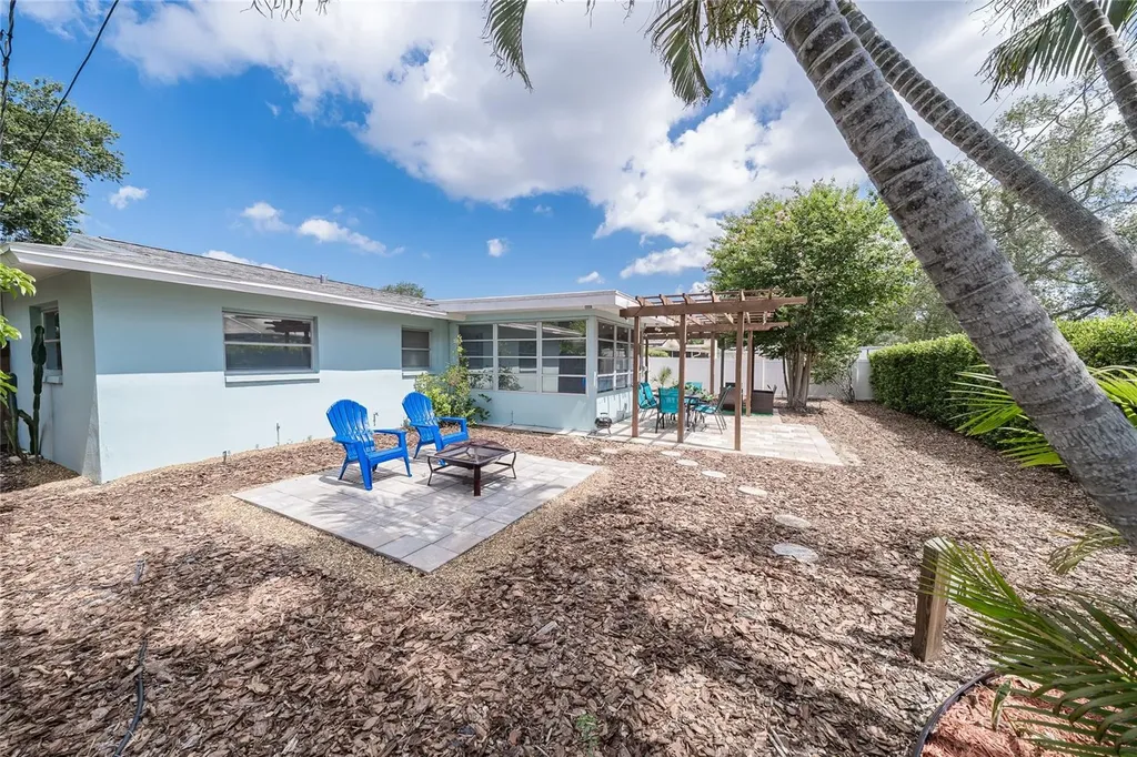 2063 Dunston Cove Road Clearwater FL 33755