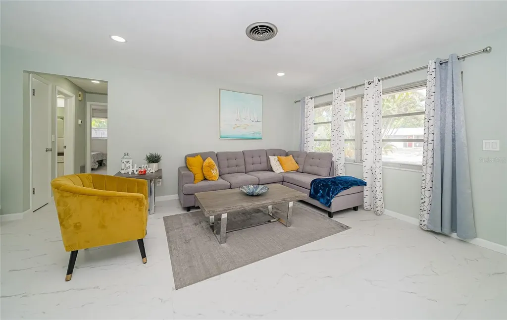 2063 Dunston Cove Road Clearwater FL 33755