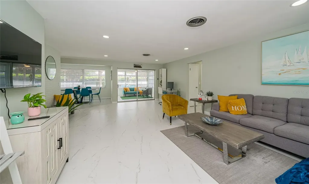 2063 Dunston Cove Road Clearwater FL 33755
