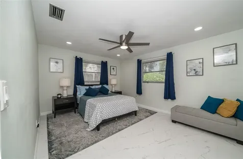 2063 Dunston Cove Road Clearwater FL 33755