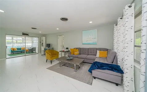 2063 Dunston Cove Road Clearwater FL 33755