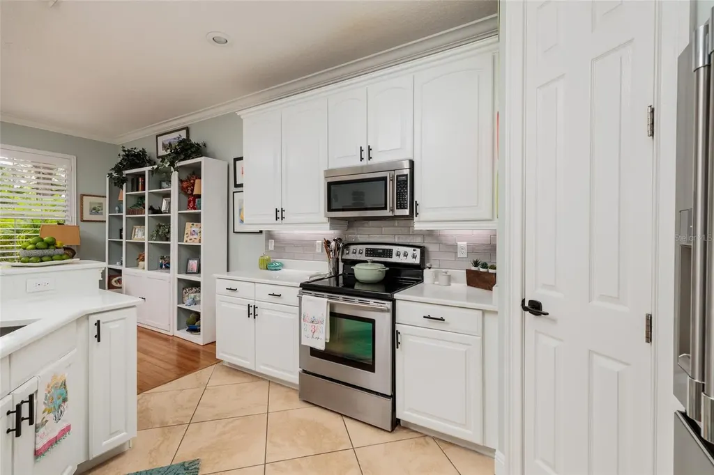 190 Banyan Bay Drive St Petersburg FL 33705