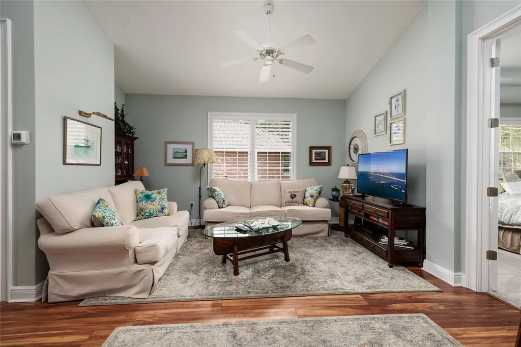 190 Banyan Bay Drive St Petersburg FL 33705