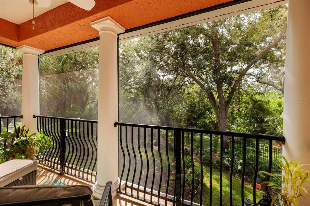 190 Banyan Bay Drive St Petersburg FL 33705