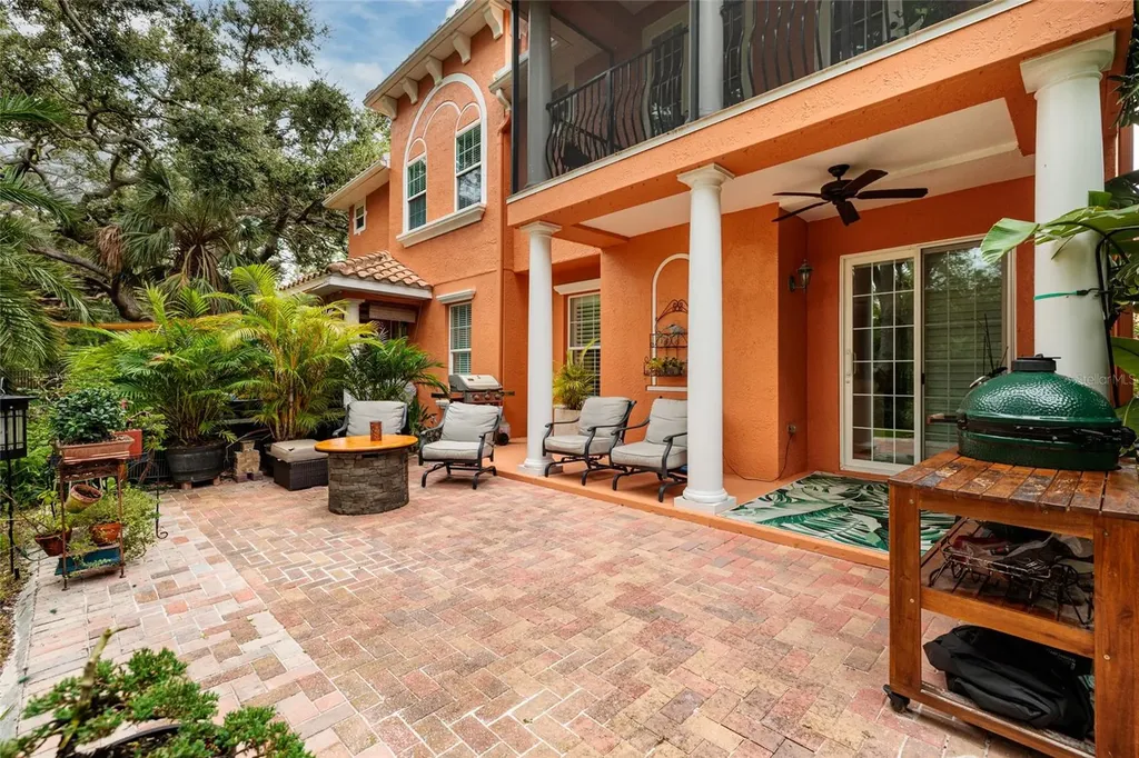 190 Banyan Bay Drive St Petersburg FL 33705