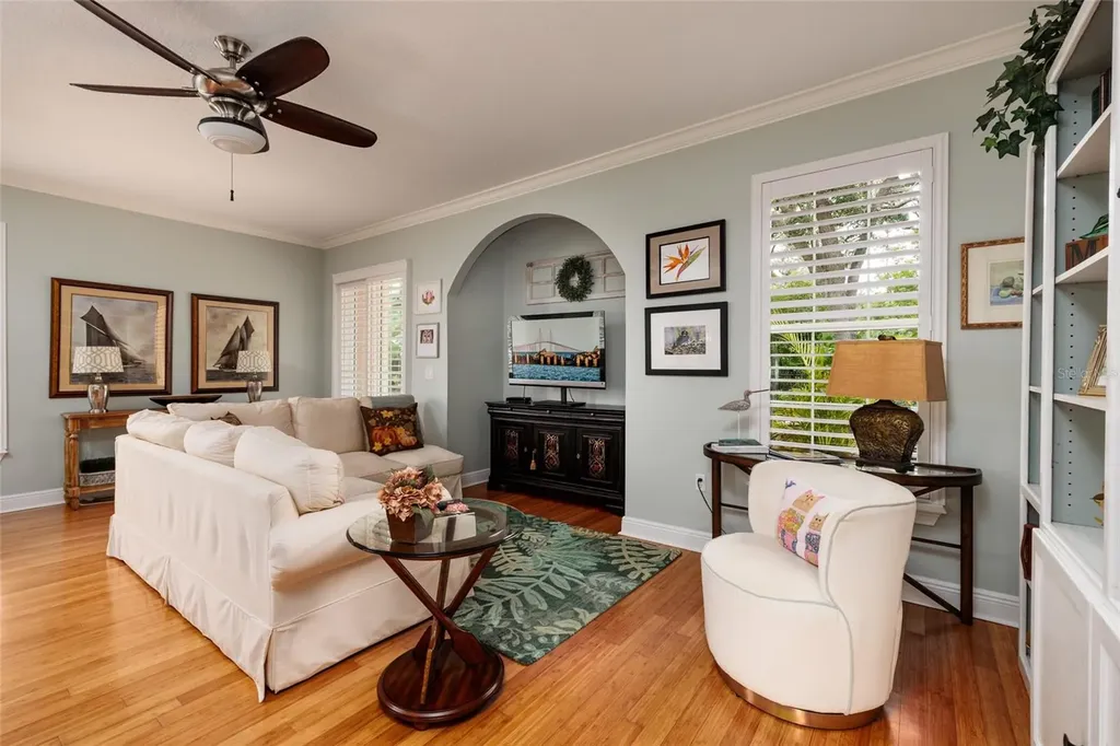 190 Banyan Bay Drive St Petersburg FL 33705