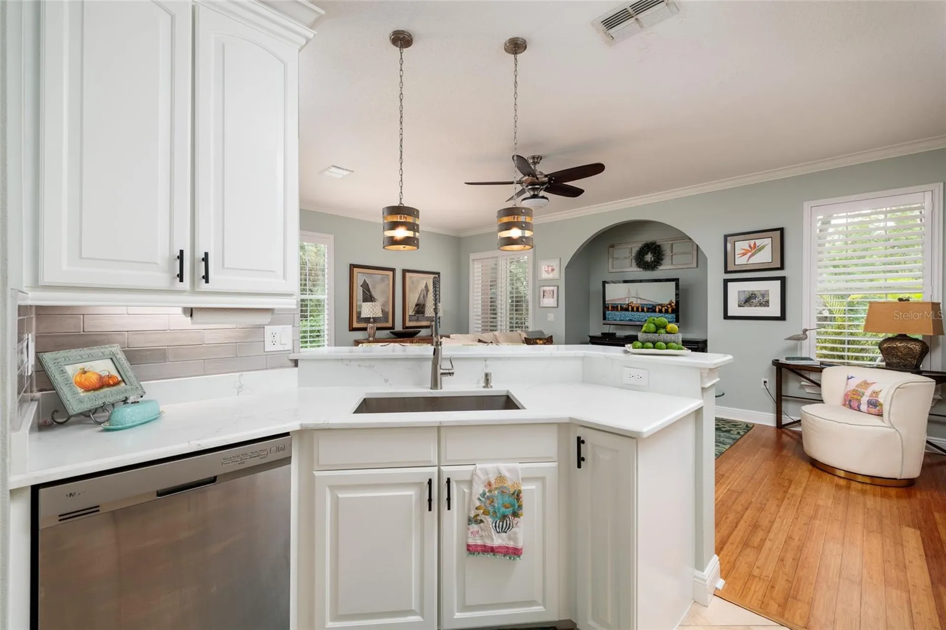 190 Banyan Bay Drive St Petersburg FL 33705