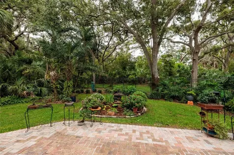 190 Banyan Bay Drive St Petersburg FL 33705