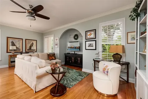 190 Banyan Bay Drive St Petersburg FL 33705