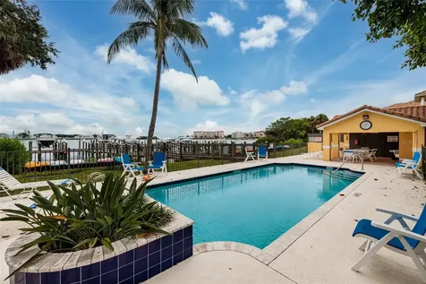 190 Banyan Bay Drive St Petersburg FL 33705