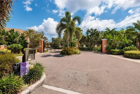 190 Banyan Bay Drive St Petersburg FL 33705