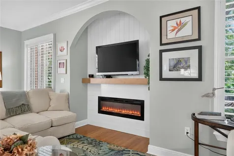 190 Banyan Bay Drive St Petersburg FL 33705
