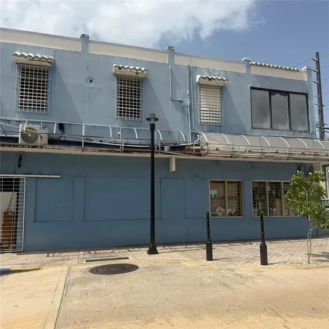 Ave. Comerio Esq. Betances Bayamon PR 00961