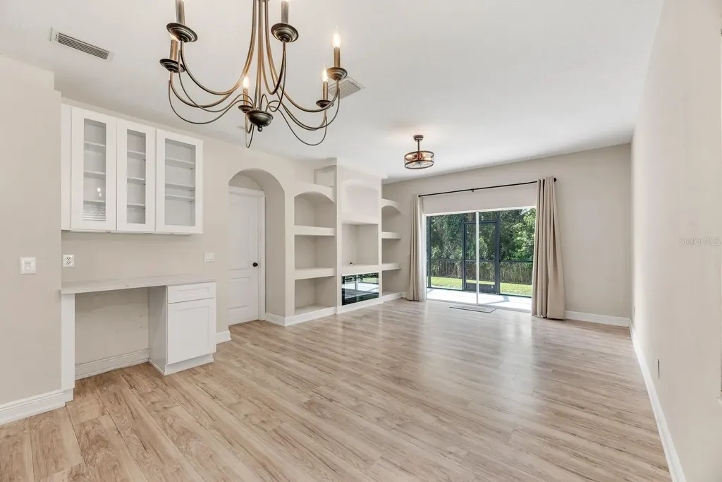 6116 Skylarkcrest Drive Lithia FL 33547