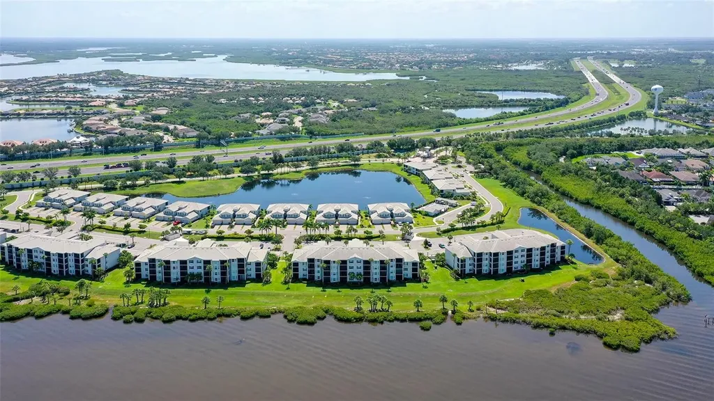 910 Tidewater Shores Loop Bradenton FL 34208