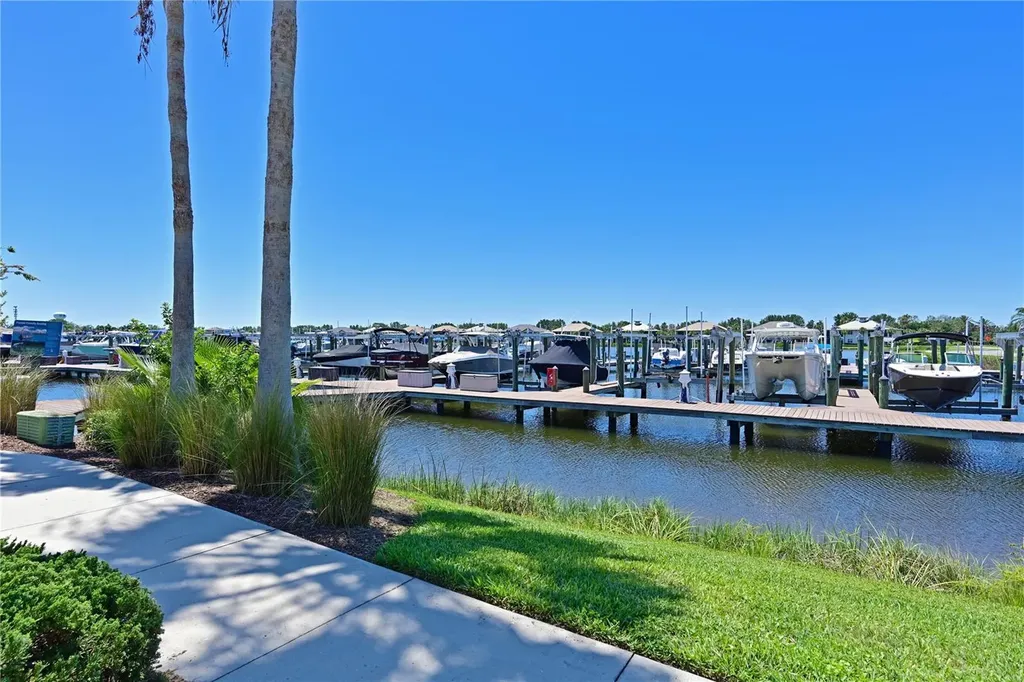 910 Tidewater Shores Loop Bradenton FL 34208