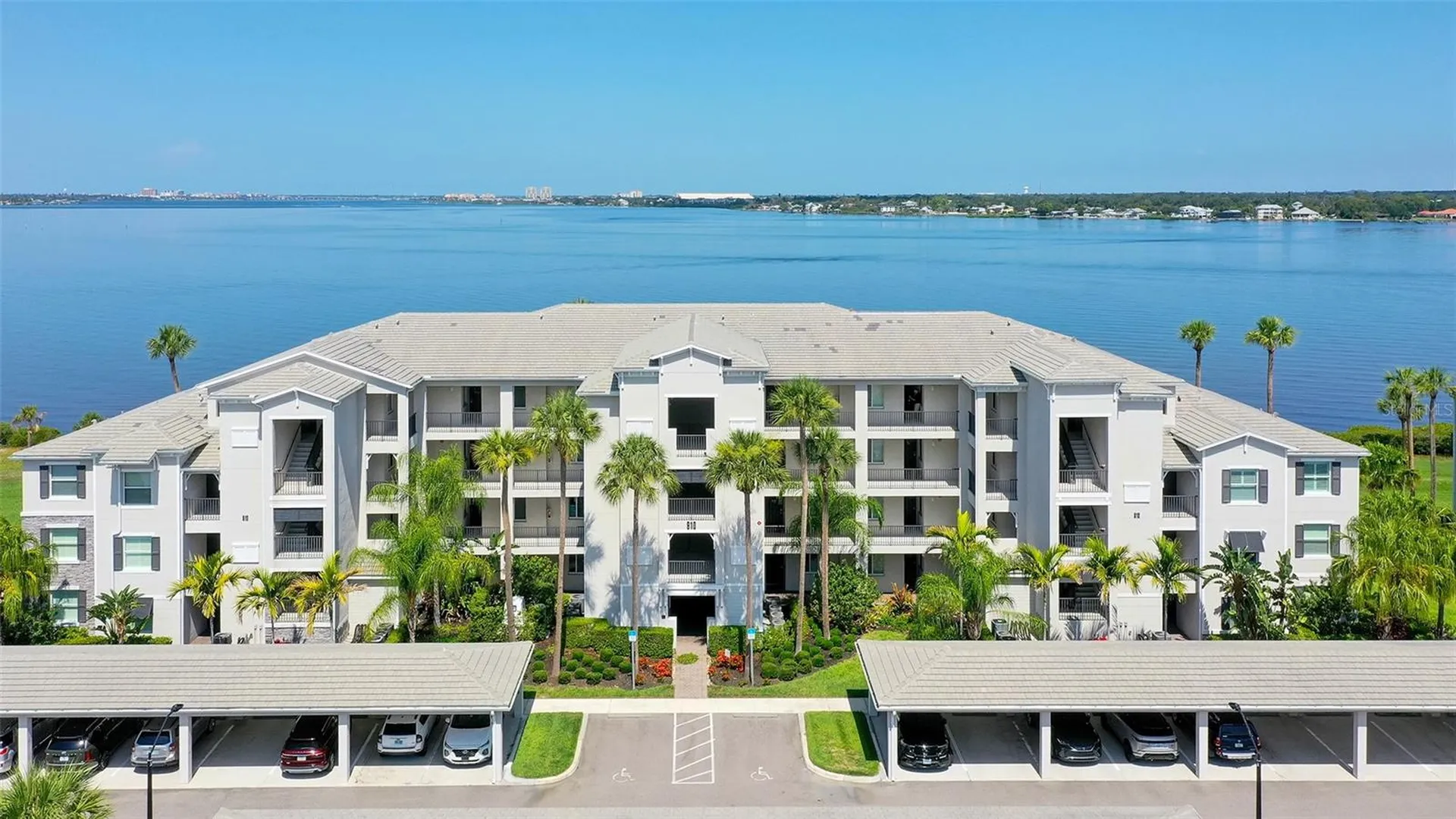 910 Tidewater Shores Loop Bradenton FL 34208