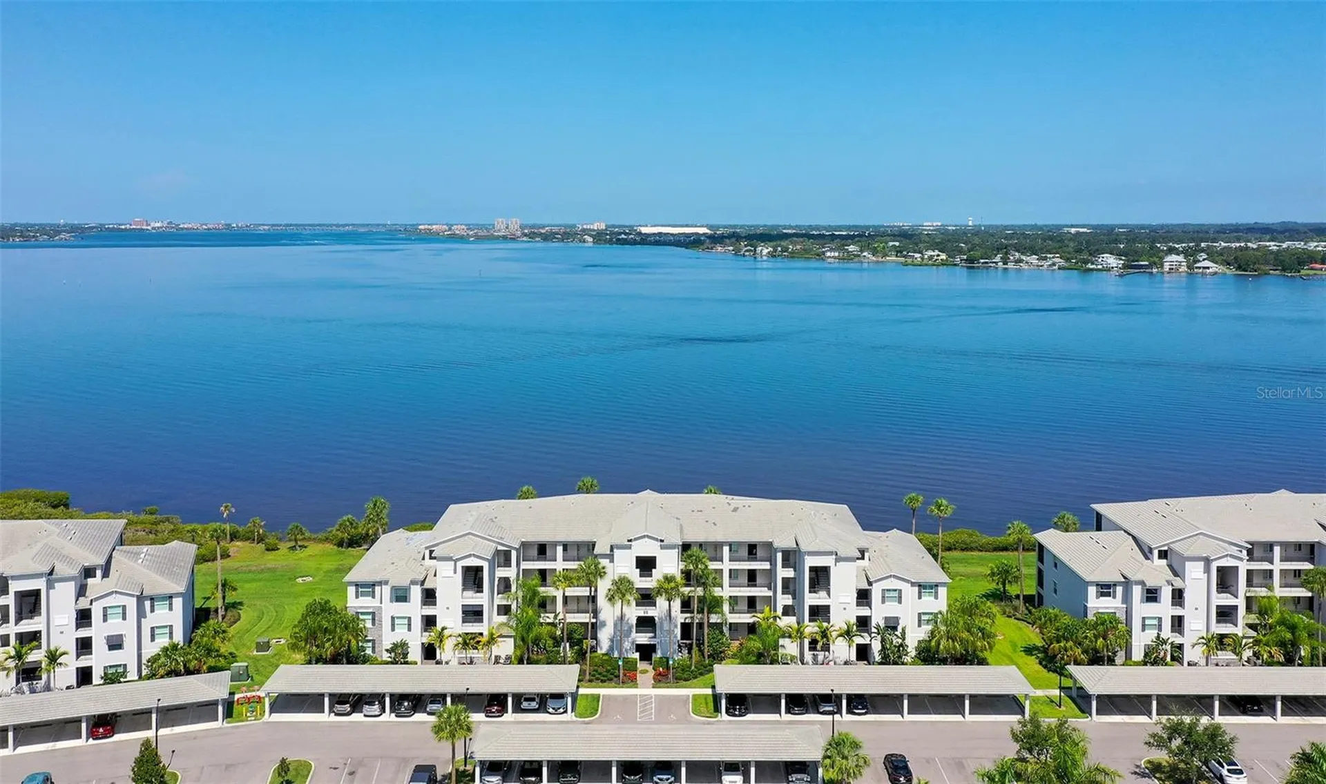 910 Tidewater Shores Loop Bradenton FL 34208