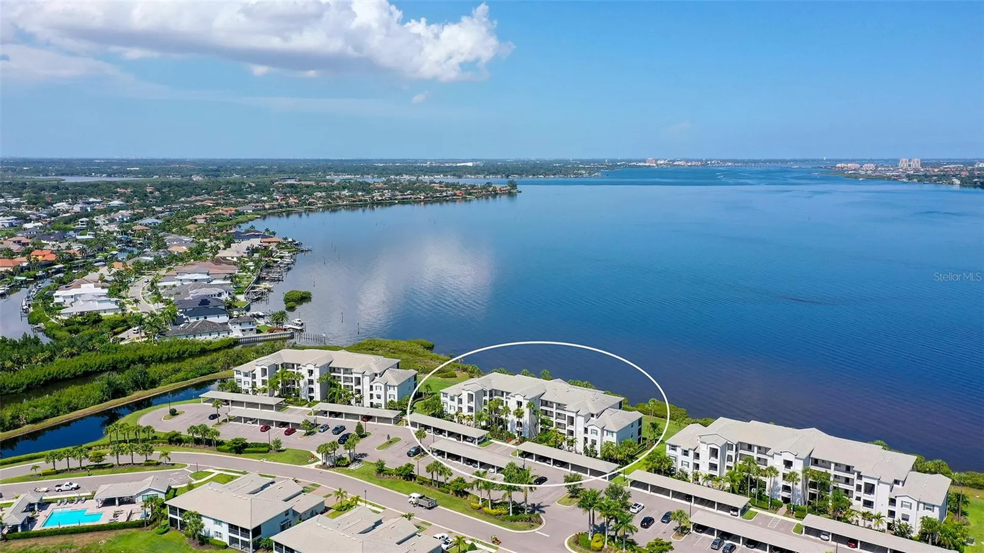 910 Tidewater Shores Loop Bradenton FL 34208