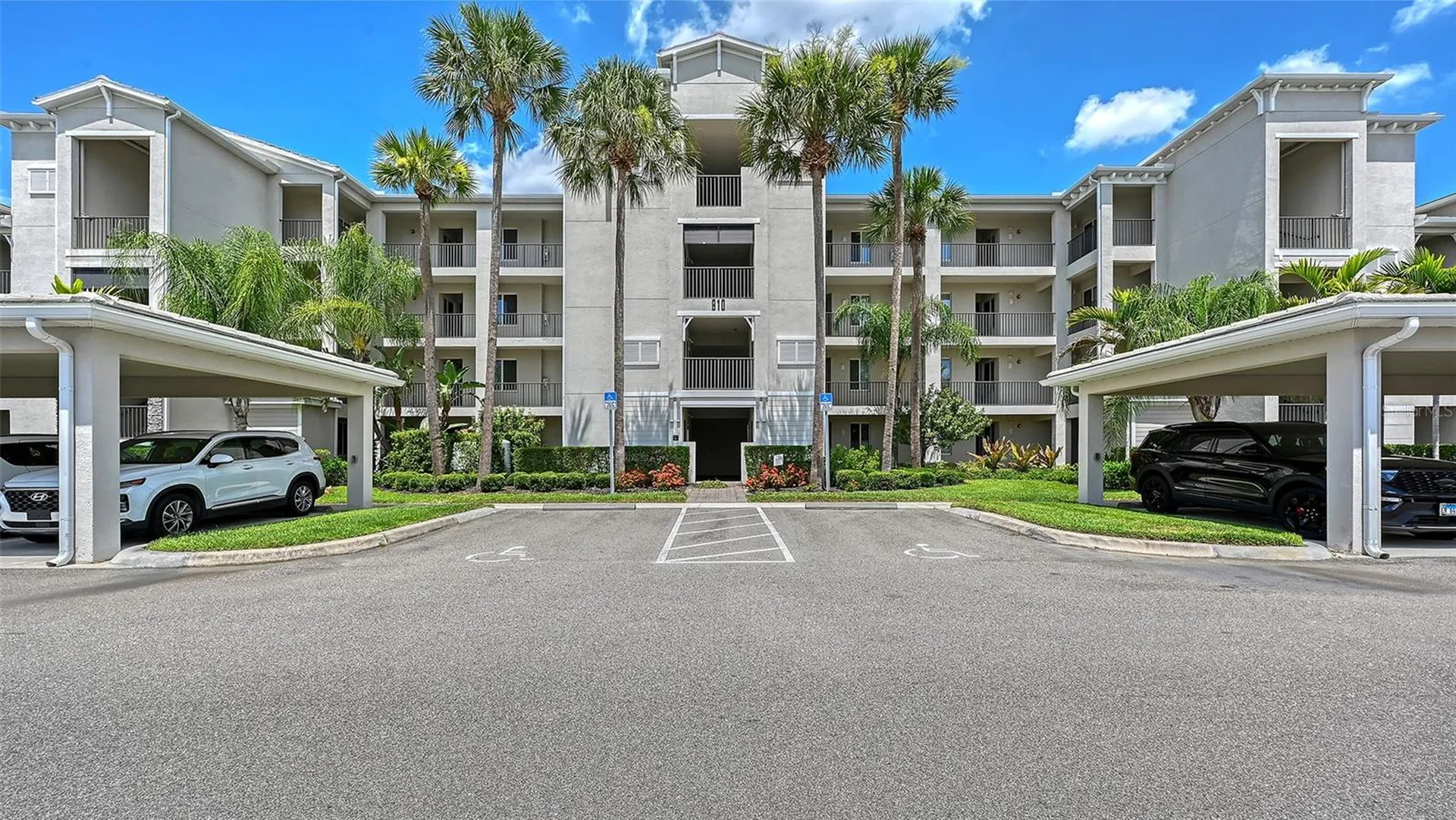 910 Tidewater Shores Loop Bradenton FL 34208