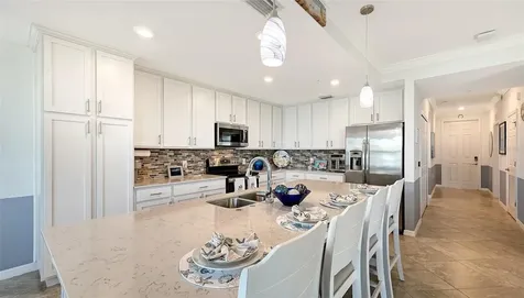 910 Tidewater Shores Loop Bradenton FL 34208