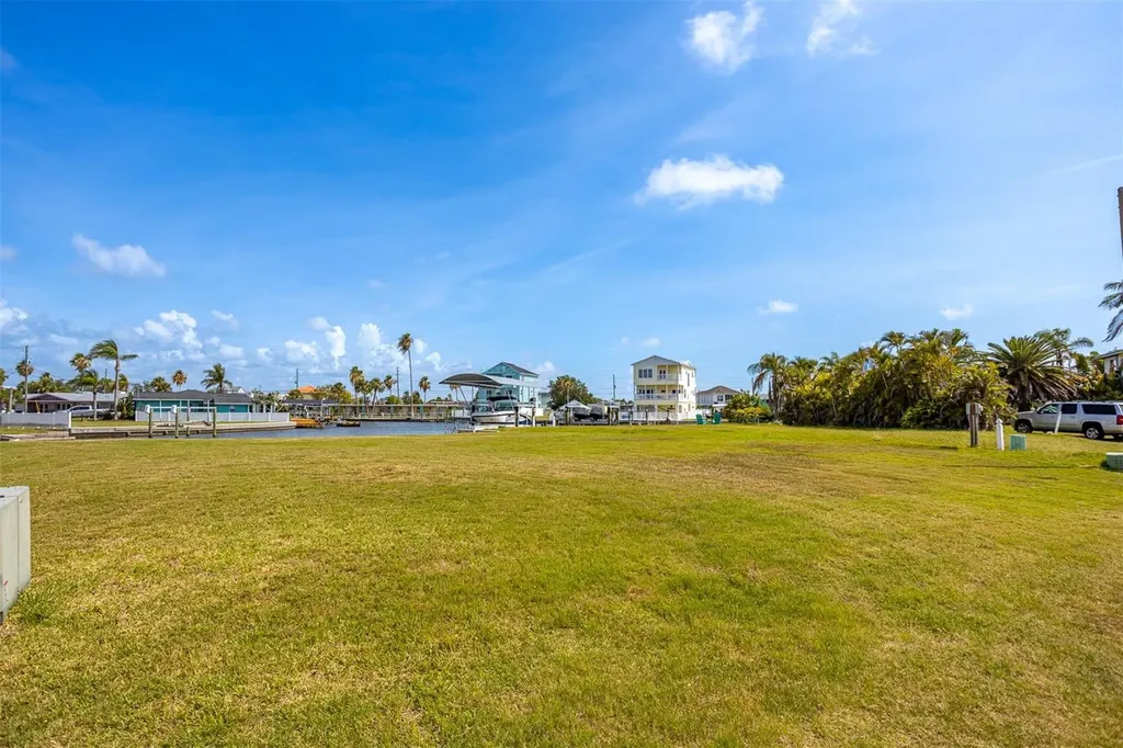 6520 Lot 6 Louise Court Hudson FL 34667