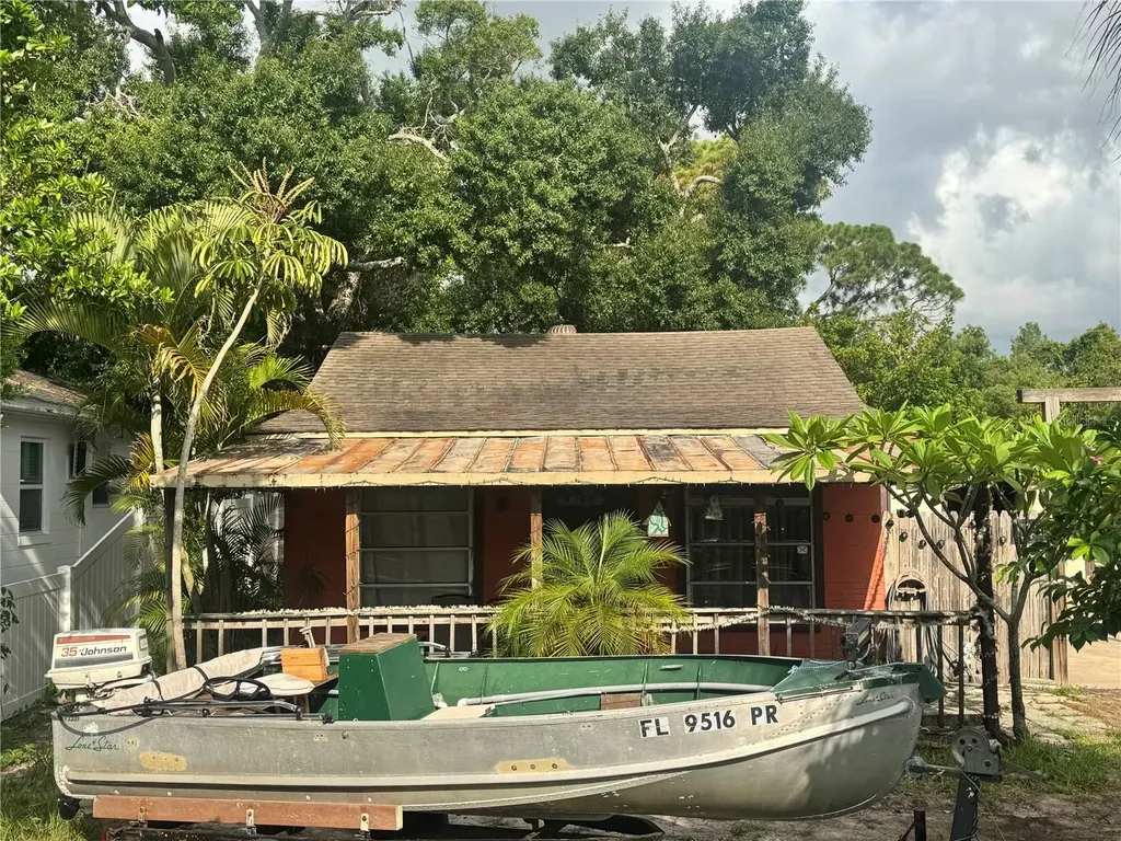 4680 40th Street N St Petersburg FL 33714