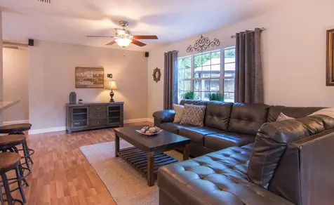 528 59th Way S St Petersburg FL 33707