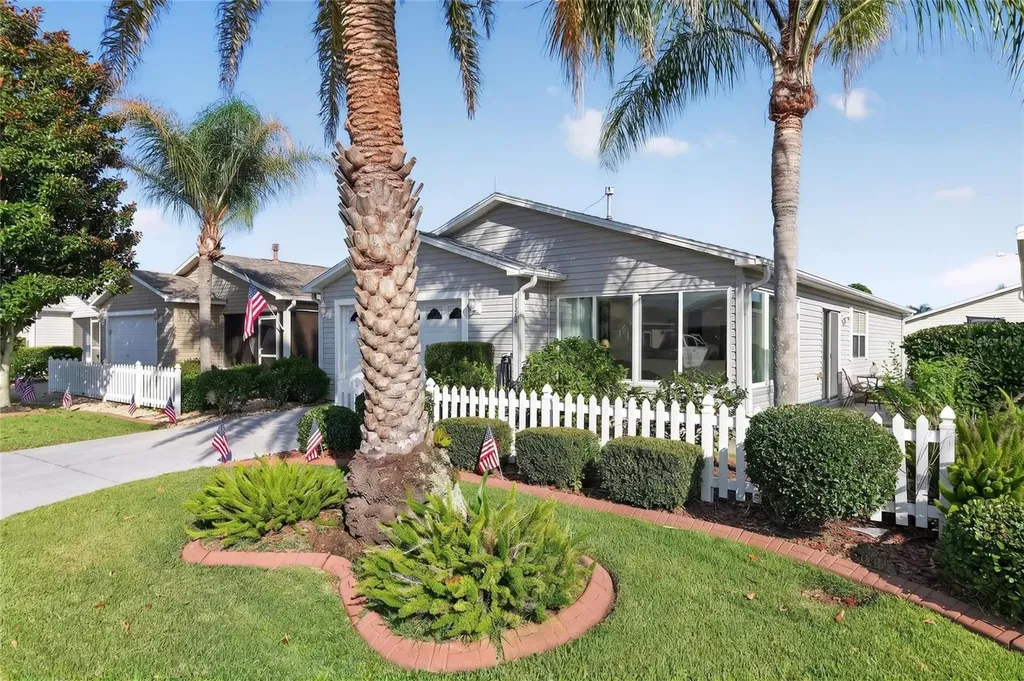 2368 Branchville Terrace The Villages FL 32162