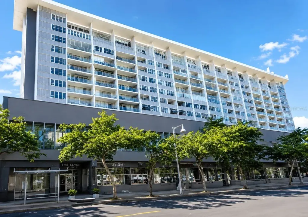 670 Ave. Ponce De Leon Condo. Caribbean Towers San Juan PR 00907