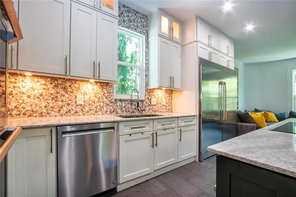 3915 Somerset Drive Sarasota FL 34242