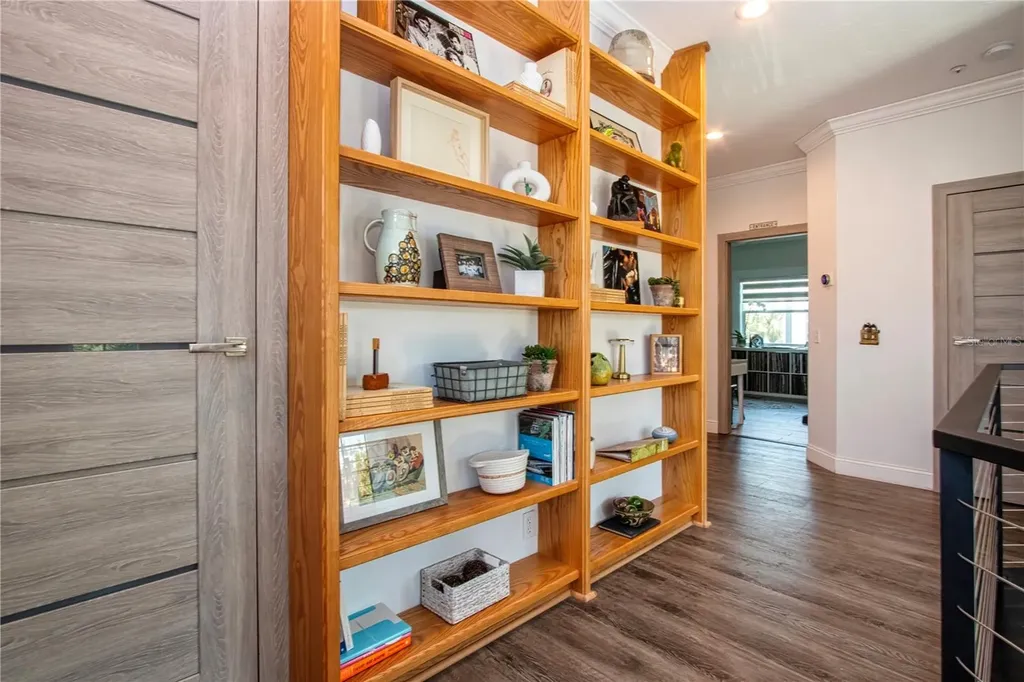 3915 Somerset Drive Sarasota FL 34242