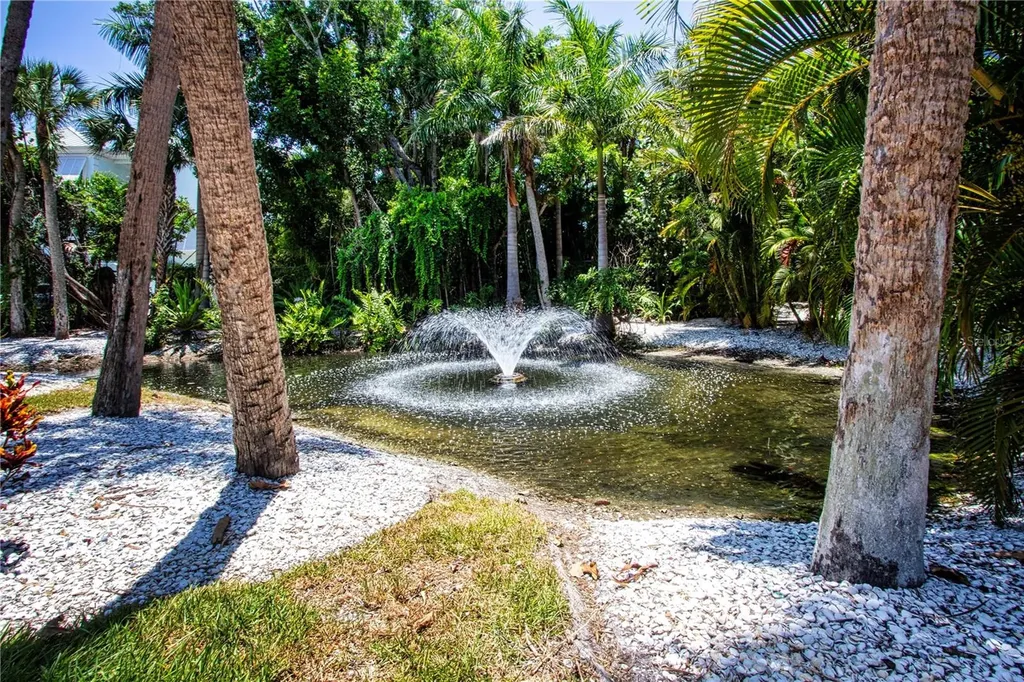 3915 Somerset Drive Sarasota FL 34242