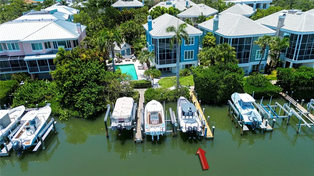 3915 Somerset Drive Sarasota FL 34242