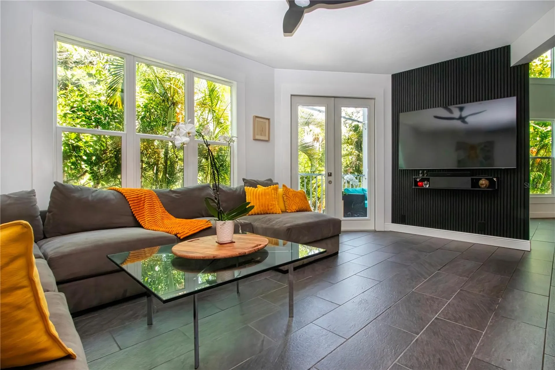 3915 Somerset Drive Sarasota FL 34242